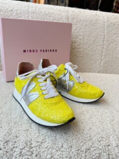 Minna Parikka Bunny Runner